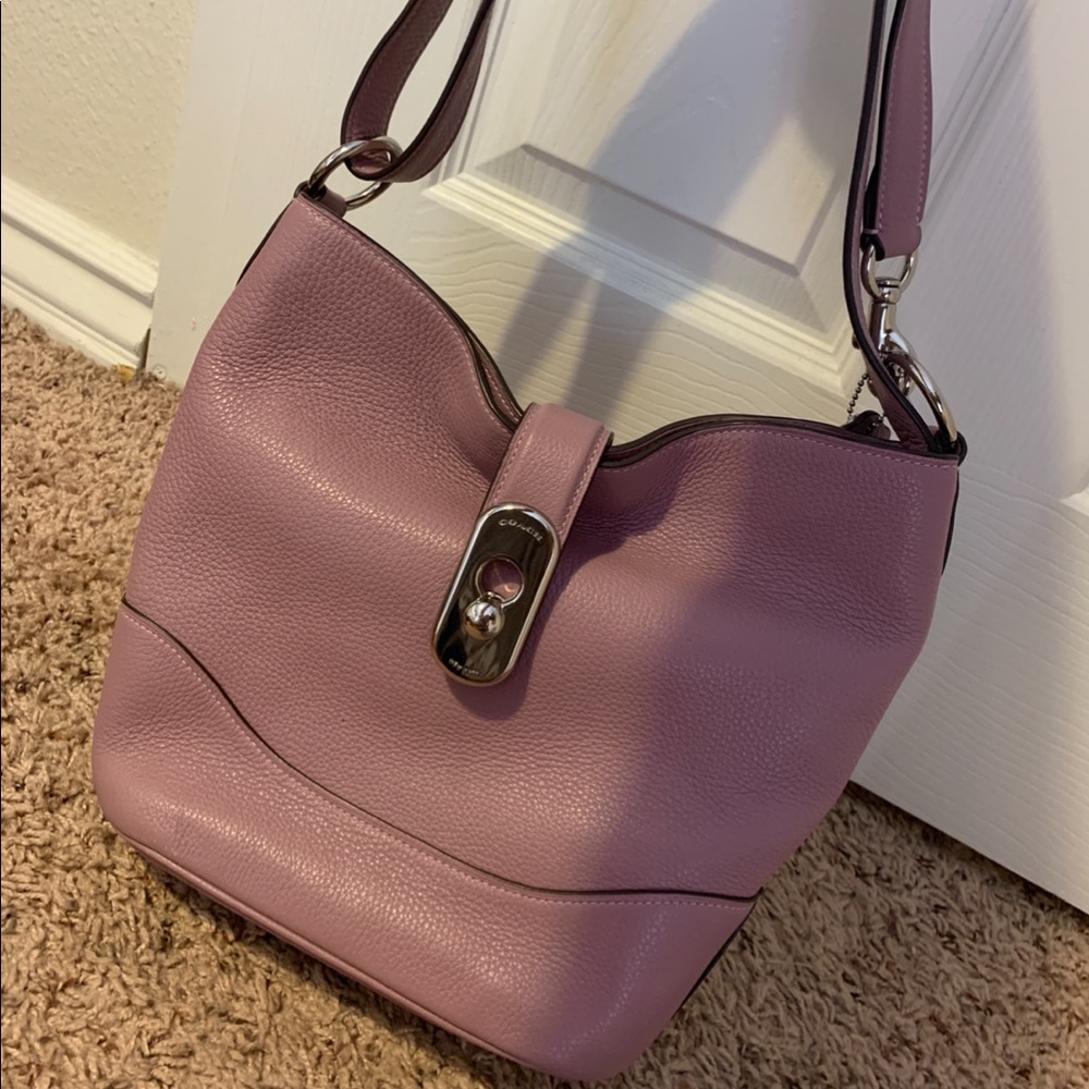 Lavender coach shoulder bag